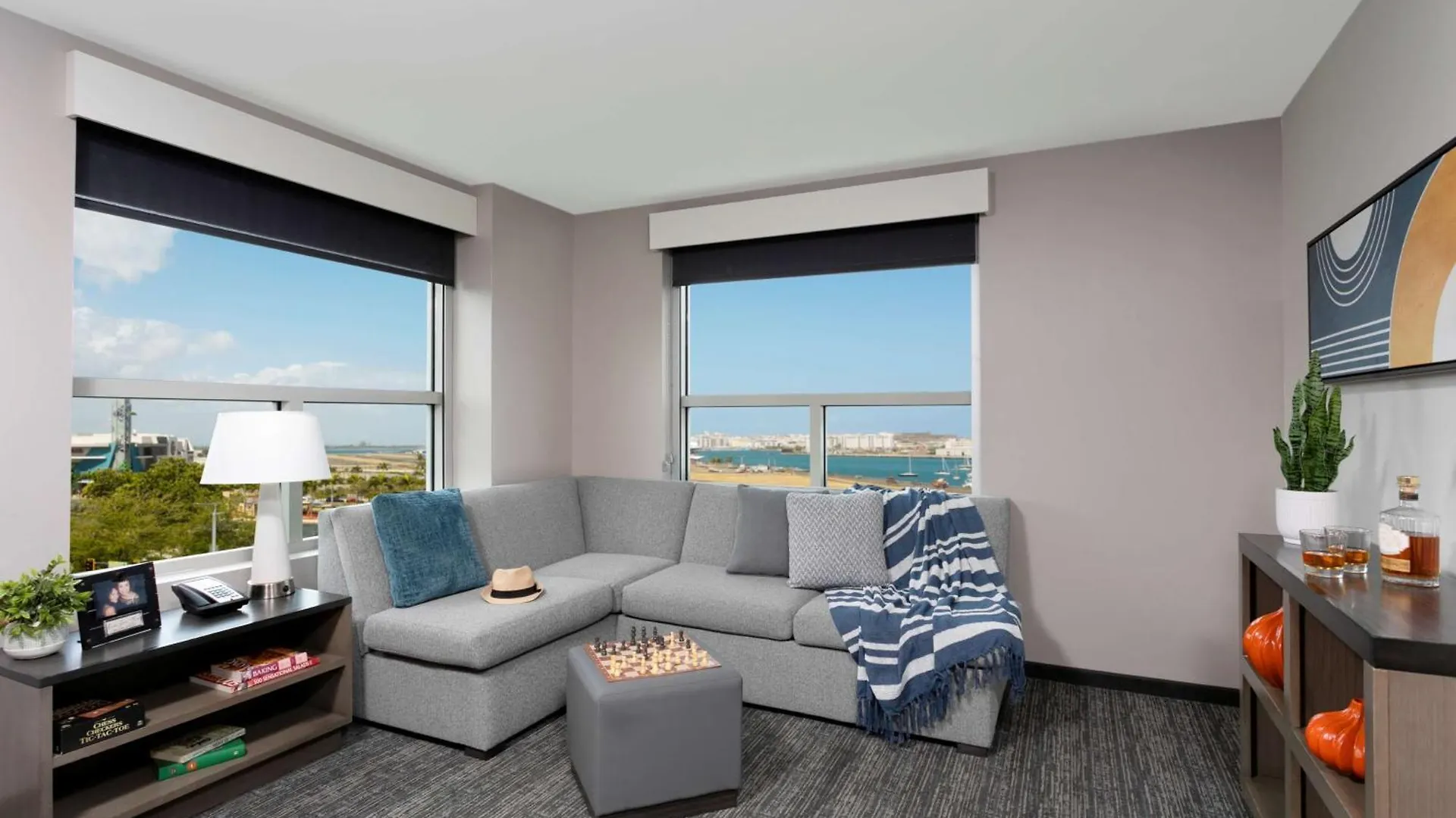 Hotel Hyatt House San Juan 3*,